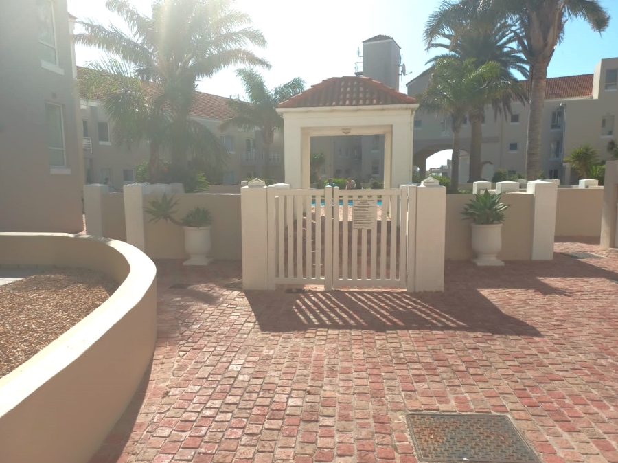 2 Bedroom Property for Sale in Harbour Island Western Cape